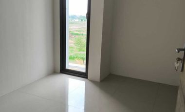 Dijual Rumah 2 Lantai Bonus Kolam Renang MAURA HILL Murah 200 Jutaan