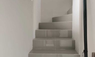 Dijual Rumah 2 Lantai Bonus Kolam Renang MAURA HILL Murah 200 Jutaan