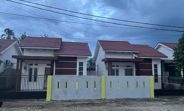 Disewakan Rumah Lt 8,5 X 16,5 2 Kt Sudah Dicat Ulang Pontianak
