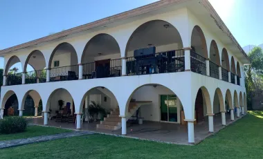 Quinta en venta en Los Cristales, Monterrey, Nuevo León