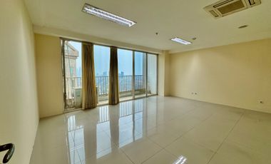 Sewa Ruang Kantor Luas 168m2 di Grand Slipi Tower Jakarta Barat