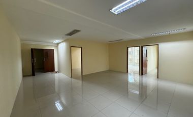 Sewa Ruang Kantor Luas 168m2 di Grand Slipi Tower Jakarta Barat