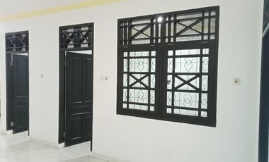 Disewakan rumah di Taman Malaka Pdk Kelapa Jak Tim