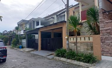 Rumah Elite 2 Lantai Ready Stock Dekat RS JIH Solo Baturan Fajar Indah