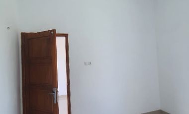 rumah dualantai di slawi kota