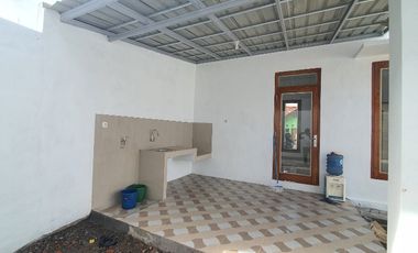 rumah dualantai di slawi kota