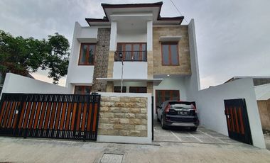 rumah dualantai di slawi kota