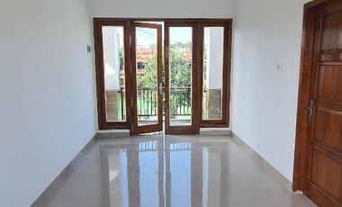 rumah dualantai di slawi kota