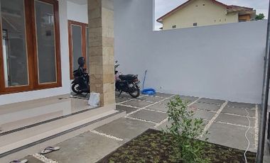 rumah dualantai di slawi kota