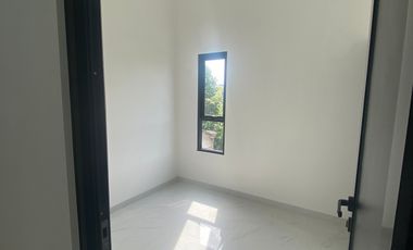 Rumah baru 2 lantai di tengah kota jakarta utara