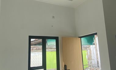 Rumah baru 2 lantai di tengah kota jakarta utara