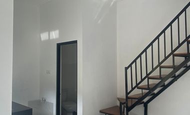 Rumah baru 2 lantai di tengah kota jakarta utara