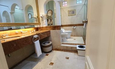 Disewakan Hotel dan Cafe Bintang 3 di Dago