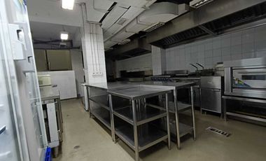 Disewakan Hotel dan Cafe Bintang 3 di Dago