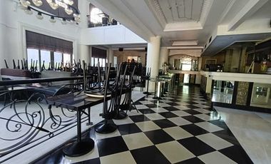 Disewakan Hotel dan Cafe Bintang 3 di Dago