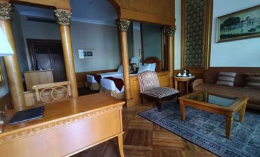 Disewakan Hotel dan Cafe Bintang 3 di Dago