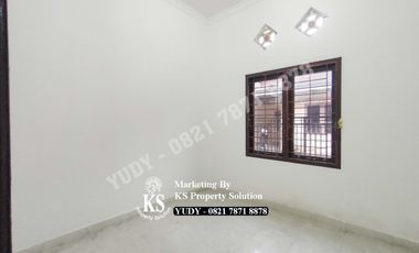 Rumah di Jalan Sungai Itam, Kemang Manis, Bukit, Kota Palembang