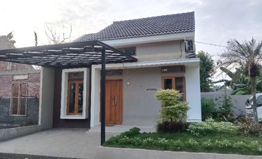 rumah di slawi dekat alun2