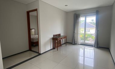 Disewakan Rumah Tinggal / Kantor Tipe 4 Kamar di Kuningan Jakarta