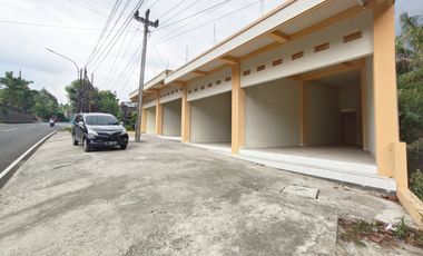 Rumah tingkat bonus 3 ruko jln raya Bobotsari Karangreja Pemalang
