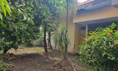 Dijual Rumah Luas Lokasi Jl. Kyai Abdullah Surabaya