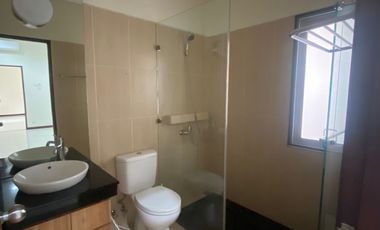 Disewakan Rumah Tipe 4+1 Kamar Tidur di Kuningan Jakarta Selatan