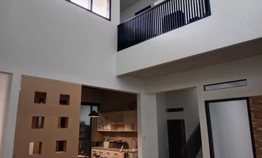 Dijual cepat rumah mewah luas jajar laweyan solo kota