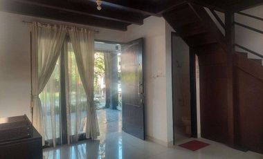 Dijual Rumah Lingkungan Cluster Elite - Gajahan Colomadu Karanganyar