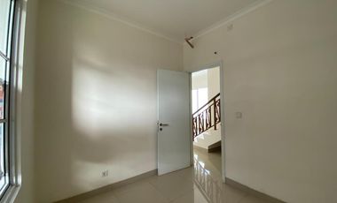 Dijual Rumah Murah Laseine Dekat Mall dan Tol, JGC, Cakung, 007
