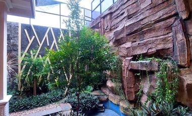 RUMAH MEWAH PLUS RUANG USAHA jalan Raya Malangjiwan Colomadu