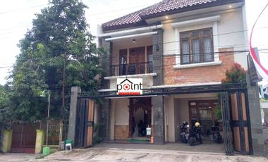 RUMAH MEWAH PLUS RUANG USAHA jalan Raya Malangjiwan Colomadu