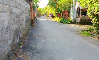 Dijual Gudang hitung tanah di jl Cekomaria Peguyangan Denpasar Bali