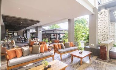 Dijual hotel bintang 4 modern hanya 5 menit ke pantai di Kuta