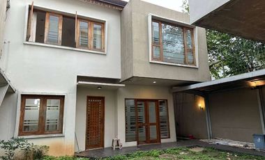 DISEWAKAN RUKO+ RUMAH 2 LANTAI DENGAN KONSEP GALERY (Cocok Untuk Kanto