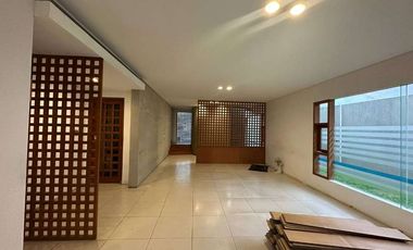 DISEWAKAN RUKO+ RUMAH 2 LANTAI DENGAN KONSEP GALERY (Cocok Untuk Kanto