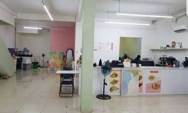 DISEWAKAN MURAH RUKO GANDENG DI KEBAYORAN BARU JAKARTA SELATAN