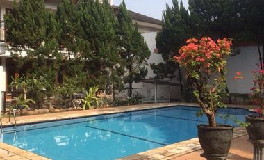 Rumah Furnished, Bagus Dan Luas engan Private Swimming Pool