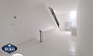 dijual RUKO baru masih Mulus dan Bagus di Jalan Pelita