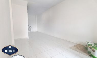 dijual RUKO baru masih Mulus dan Bagus di Jalan Pelita