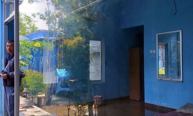 Gudang parangjoro akses truk fuso