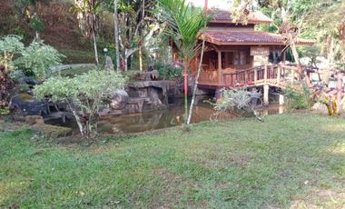 Villa Asri Tanah Luas Plus Kolam Ikan di Bojong Purwakarta