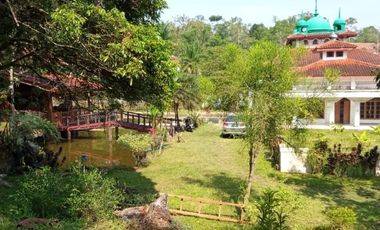 Villa Asri Tanah Luas Plus Kolam Ikan di Bojong Purwakarta