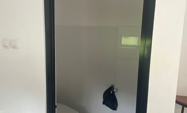 Smartownhouse koja rumah 2 lantai miniamlis ditengah kota jakarta