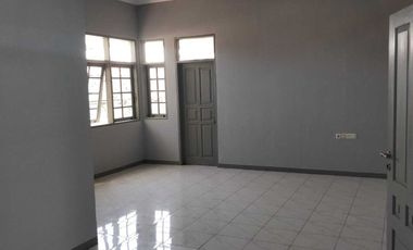 Dijual Rumah terawat di Komplek Sumber Sari