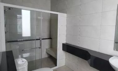 TOWN HOOUSE ALLEGRO/RUMAH GOLF ISLAND DISEWAKAN MURAH, 3 LANTAI