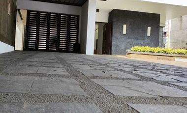 Dijual Rumah minimalis bagus dan nyaman di Setraduta