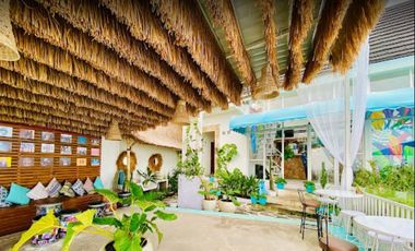 Restaurant Bukit view laut dan view kota di Lombok Barat