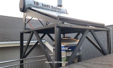 Rumah Dharmahusada Indah Mewah Dengan 4 Halaman Terbuka Semi Furnished