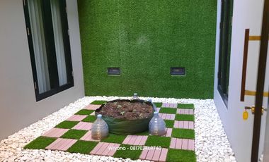 Rumah Dharmahusada Indah Mewah Dengan 4 Halaman Terbuka Semi Furnished