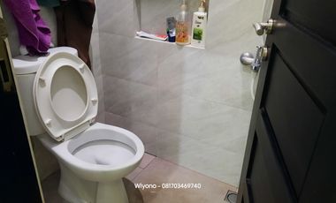 Rumah Dharmahusada Indah Mewah Dengan 4 Halaman Terbuka Semi Furnished